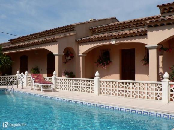 Location vacances Villa en Provence