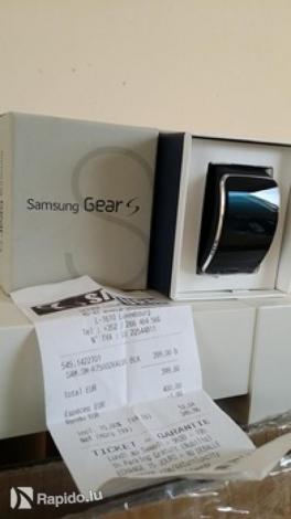 Samsung Gear S smartwatch